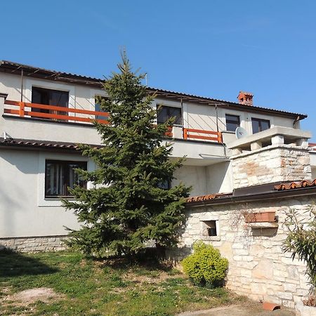 Apartment Nela Bale Oda fotoğraf